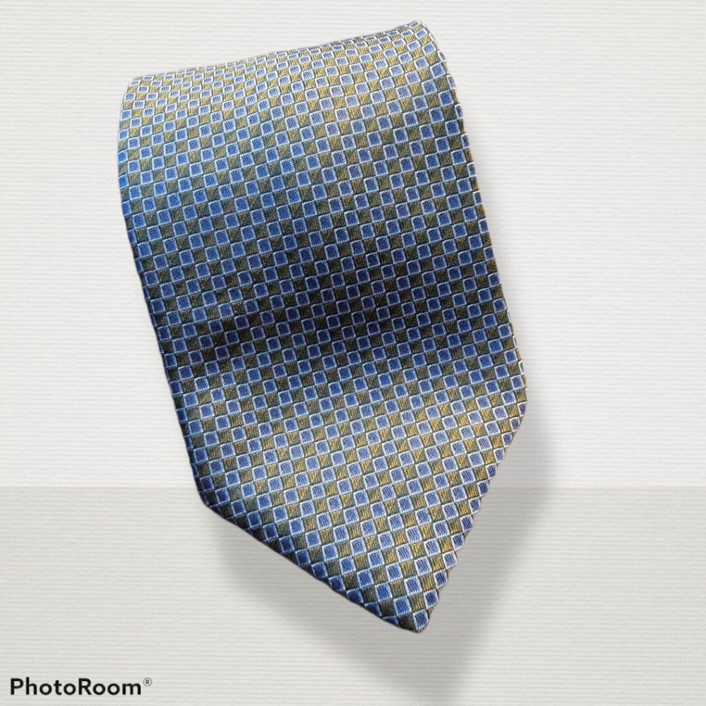 Kenneth Cole tie